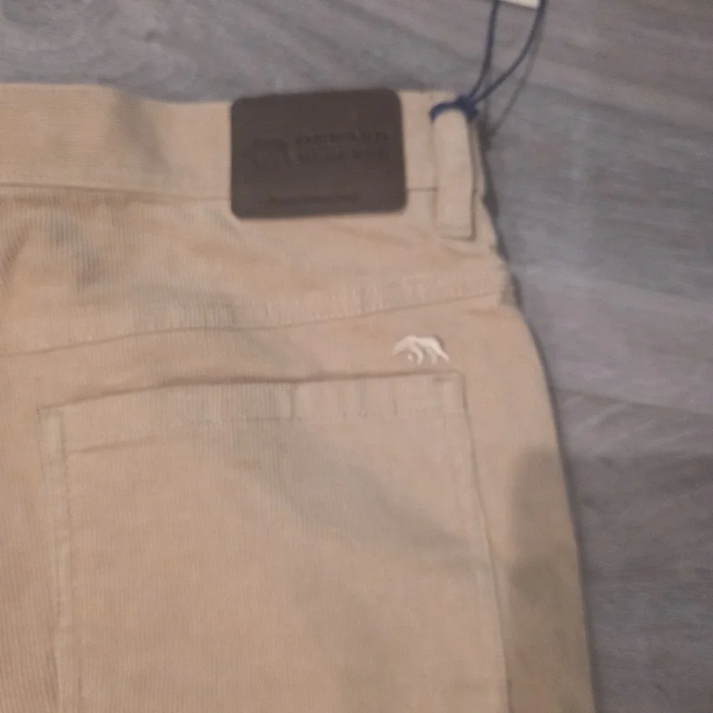 Onward Reserve Corduroy Chino Pants Mens 33x32 Tan Khaki NWT Trousers Beach Prep